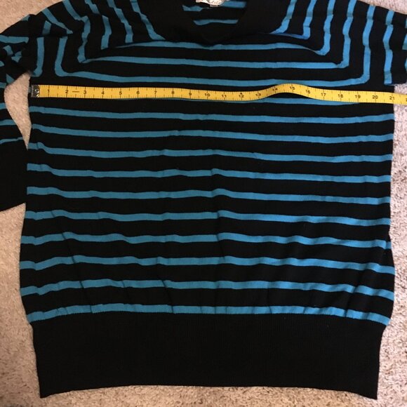 Retro Striped Turquoise and Black Crewneck Sweater - Picture 12 of 15